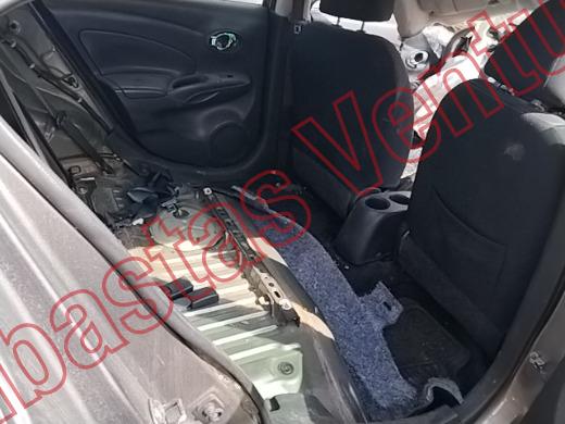 NISSAN VERSA 2015, foto 13 de 19