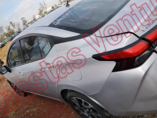 NISSAN VERSA 2022, foto 8 de 19