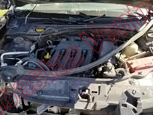 RENAULT DUSTER 2015, foto 10 de 19
