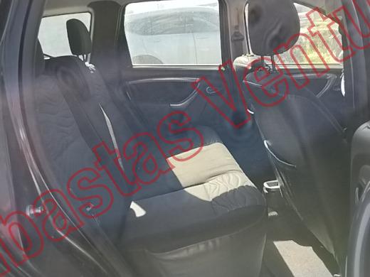 RENAULT DUSTER 2015, foto 13 de 19
