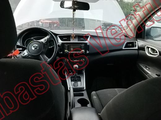 NISSAN SENTRA 2018, foto 14 de 19