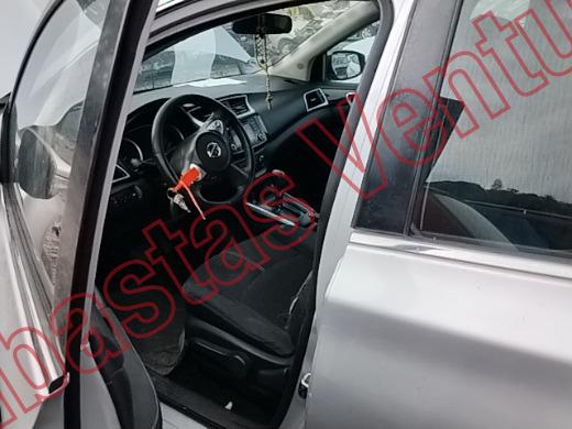 NISSAN SENTRA 2018, foto 17 de 19