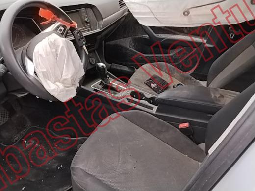 VOLKSWAGEN JETTA 2019, foto 17 de 19
