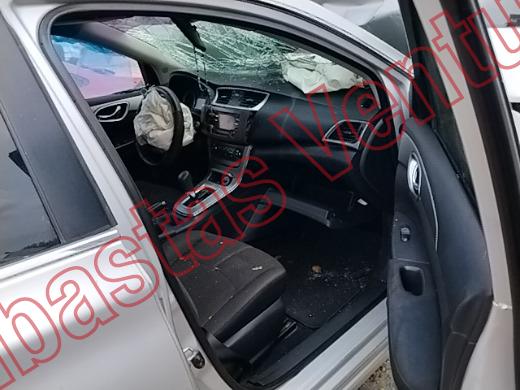 NISSAN SENTRA 2015, foto 12 de 19