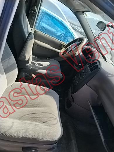 CHRYSLER VOYAGER 2002, foto 12 de 19