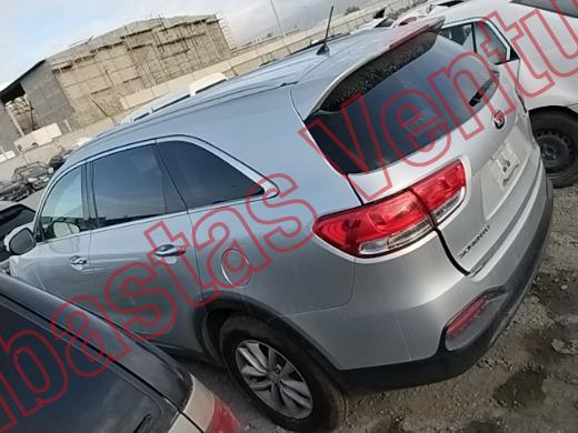 KIA SORENTO  2017, foto 8 de 19