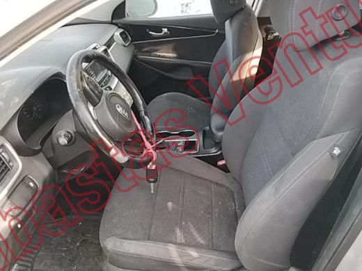 KIA SORENTO  2017, foto 17 de 19