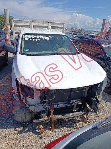 NISSAN NP 300 2020, foto 18 de 19