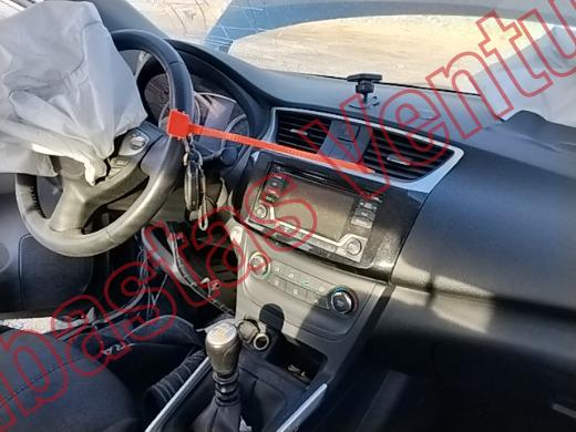 NISSAN SENTRA 2017, foto 14 de 19