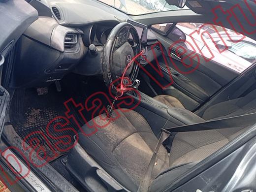 TOYOTA CH-R  2019, foto 17 de 19