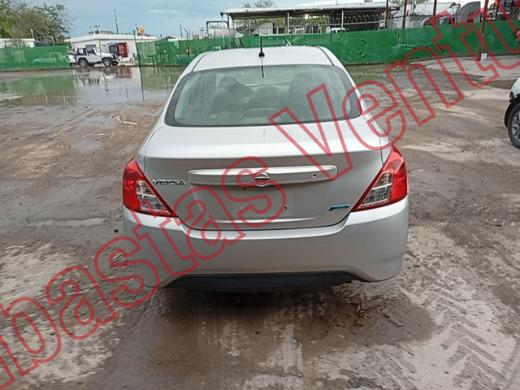 NISSAN VERSA 2015, foto 6 de 19