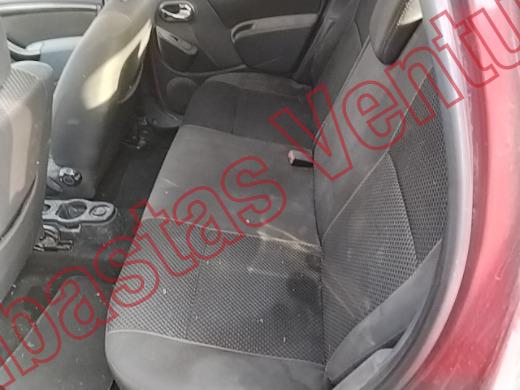RENAULT DUSTER 2017, foto 16 de 19