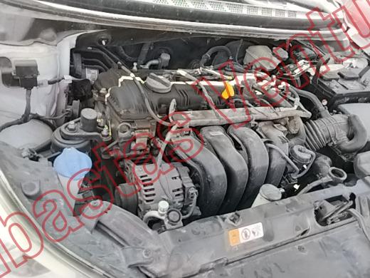 HYUNDAI ELANTRA 2015, foto 11 de 19