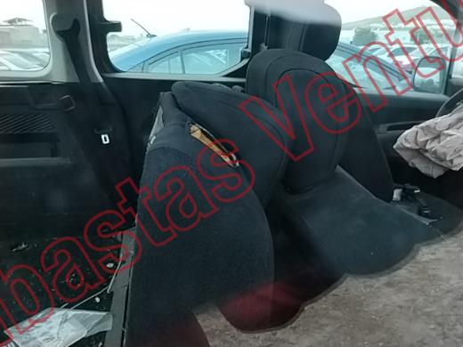 PEUGEOT RIFTER 2020, foto 13 de 19
