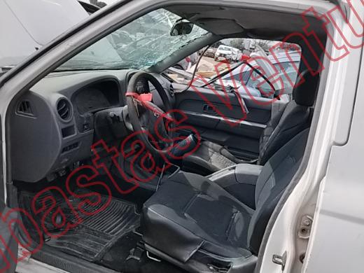 NISSAN NP300 2013, foto 17 de 19