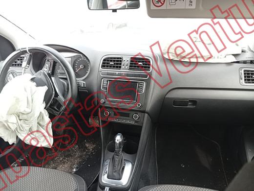 VOLKSWAGEN VENTO 2021, foto 14 de 19