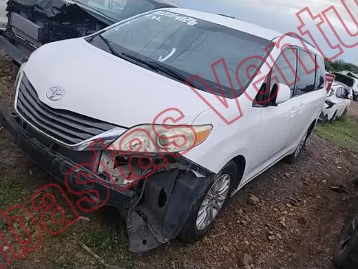 TOYOTA SIENNA 2011, foto 1 de 19