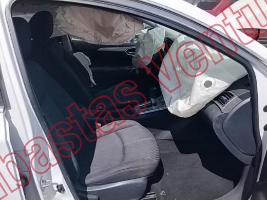 NISSAN SENTRA 2014, foto 12 de 19