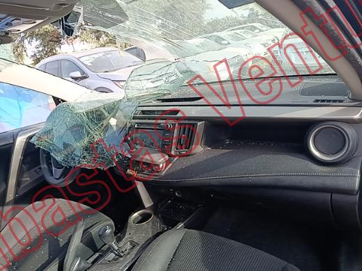 TOYOTA RAV4 2015, foto 14 de 19