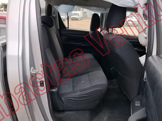 TOYOTA HILUX 2021, foto 13 de 19