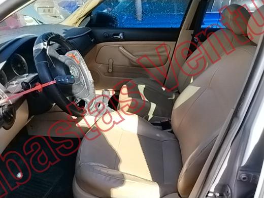 VOLKSWAGEN JETTA 2011, foto 17 de 19