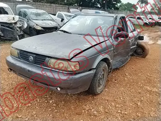 NISSAN TSURU 2005, foto 1 de 19