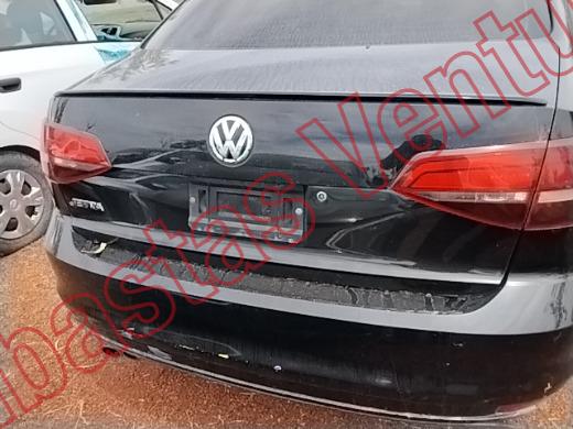 VOLKSWAGEN JETTA 2016, foto 15 de 19
