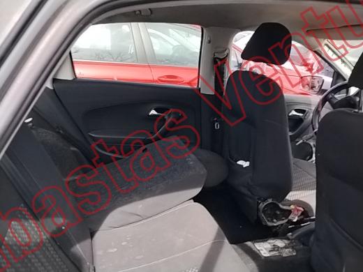 VOLKSWAGEN VENTO 2017, foto 13 de 19