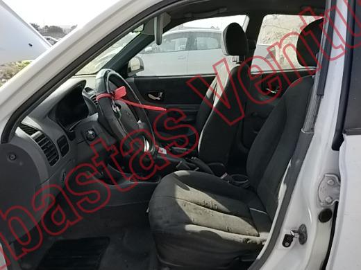 DODGE VERNA 2004, foto 17 de 19