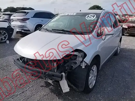 NISSAN TIIDA 2018, foto 1 de 19