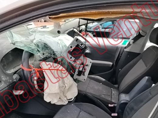VOLKSWAGEN VENTO 2017, foto 17 de 19