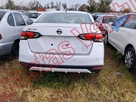NISSAN VERSA 2022, foto 6 de 19