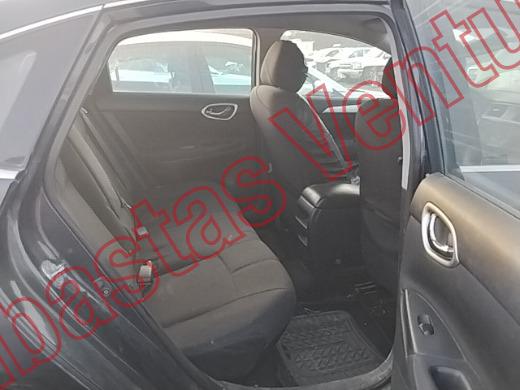 NISSAN SENTRA 2018, foto 13 de 19