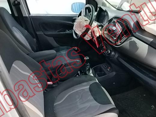 FIAT UNO 2018, foto 12 de 19