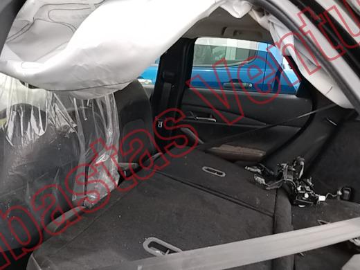 MAZDA CX30 2024, foto 16 de 19