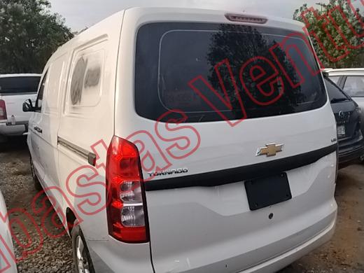 CHEVROLET TORNADO 2022, foto 7 de 19