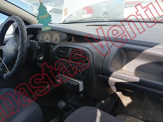 DODGE NEON 2001, foto 14 de 19