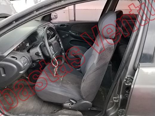 DODGE NEON 2000, foto 17 de 19