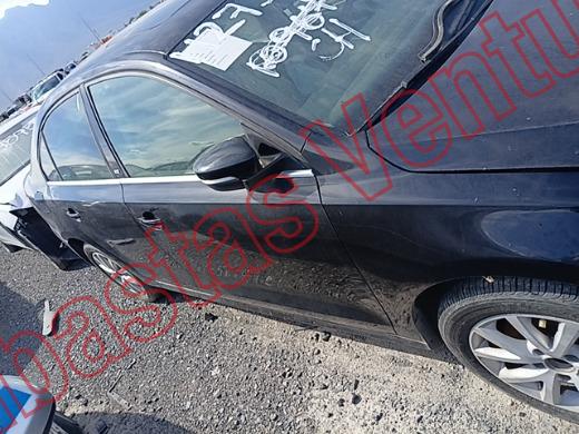 VOLKSWAGEN JETTA MK VI 2011, foto 4 de 19