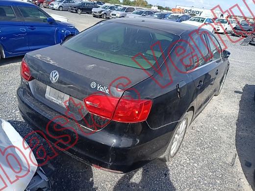 VOLKSWAGEN JETTA MK VI 2011, foto 5 de 19