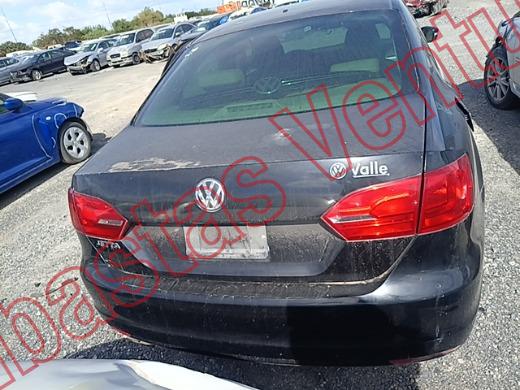 VOLKSWAGEN JETTA MK VI 2011, foto 6 de 19