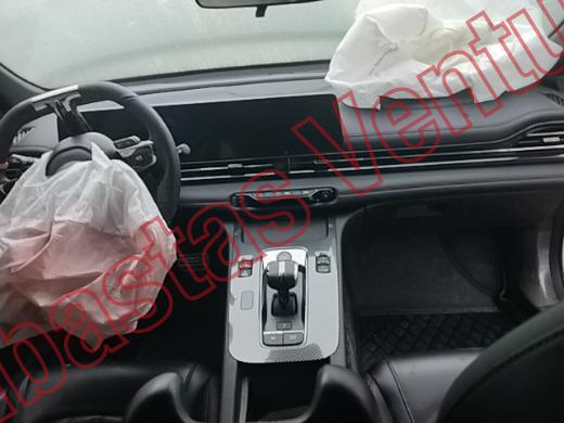 DODGE ATTITUDE 2025, foto 14 de 19