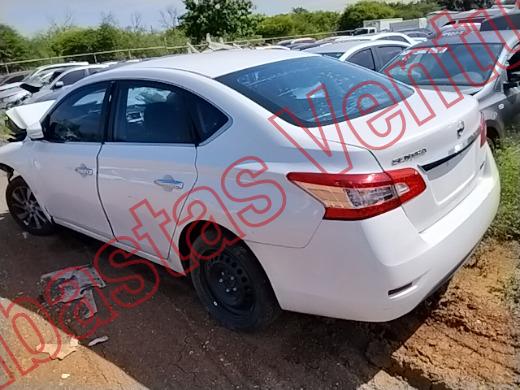 NISSAN SENTRA 2015, foto 7 de 19