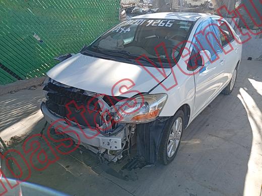 TOYOTA YARIS 2011, foto 1 de 19