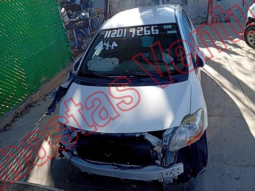 TOYOTA YARIS 2011, foto 2 de 19