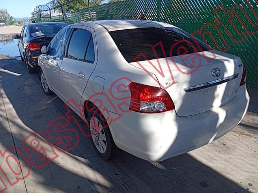 TOYOTA YARIS 2011, foto 7 de 19
