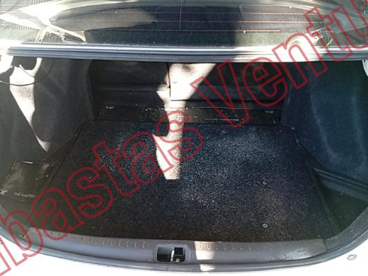 TOYOTA YARIS 2011, foto 15 de 19