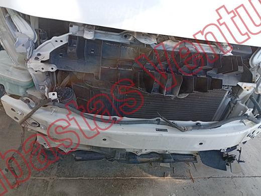 TOYOTA YARIS 2011, foto 18 de 19