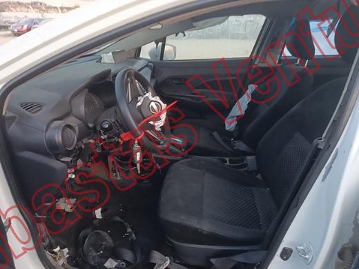 NISSAN VERSA 2024, foto 17 de 19