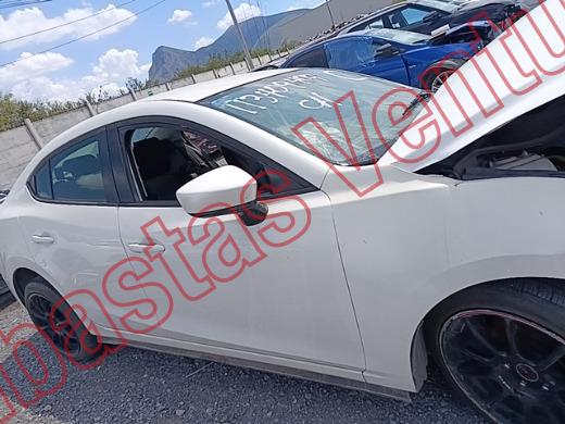 MAZDA MAZDA 3 2015, foto 4 de 19